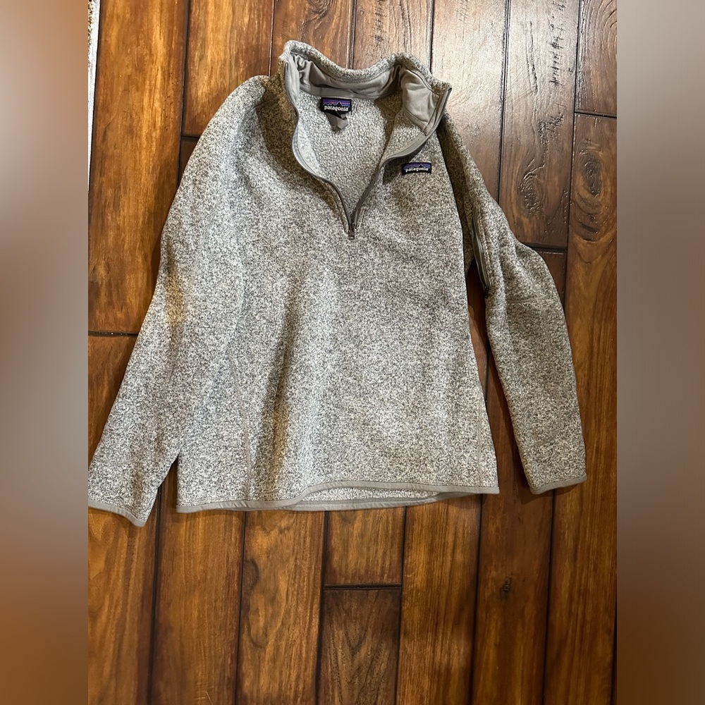 Patagonia women’s sweater
